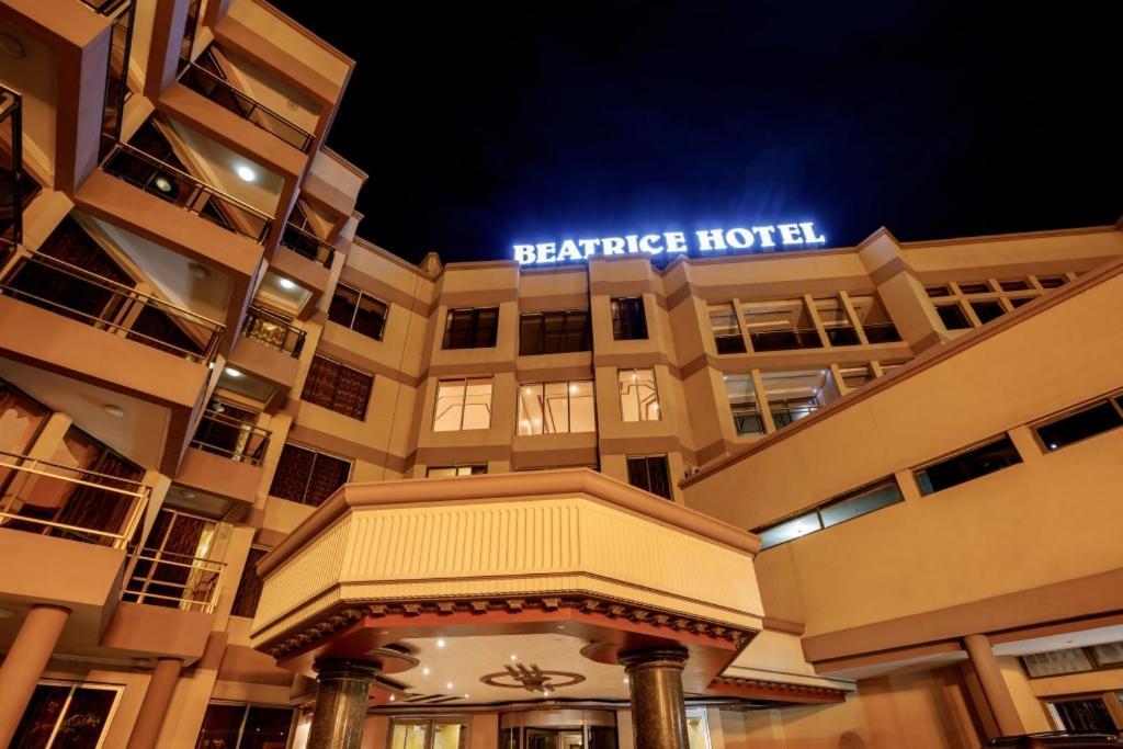 Beatrice Hotel Kinshasa Exterior photo